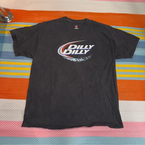 Hanes Dilly Dilly Black White Graphic Tee Men’s Size X-Large - Picture 1 of 3